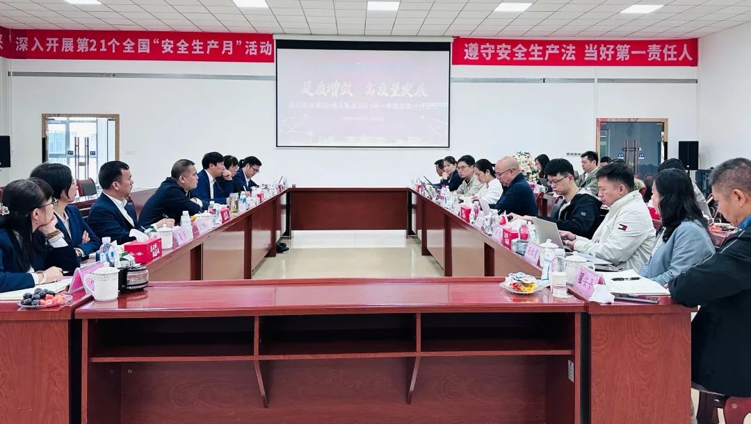 新審視，向大處看，擘畫皇氏遵義乳業(yè)西南市場新藍(lán)圖丨皇氏遵義乳業(yè)“高質(zhì)量發(fā)展”戰(zhàn)略研討會在遵義召開